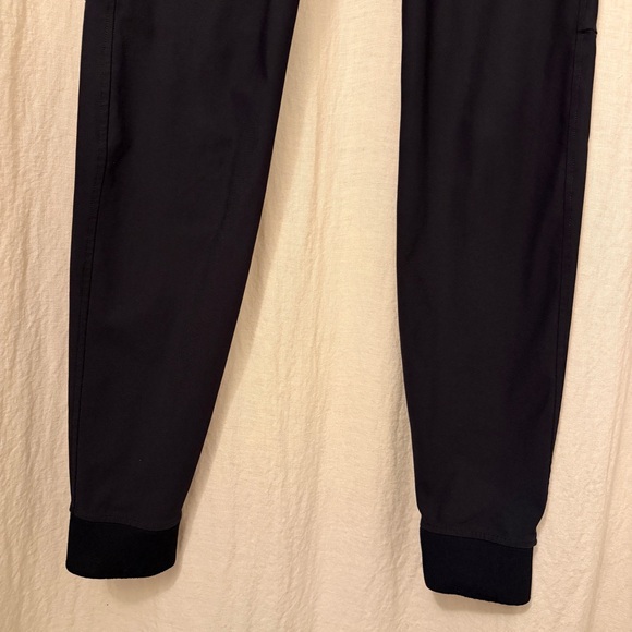 Lululemon ABC Jogger - Picture 11 of 15